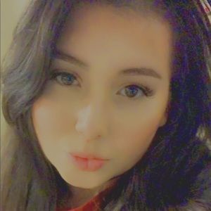 Meet your Posher, Jasmine